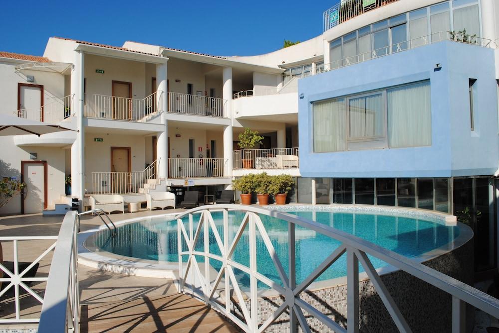 The Pelican Beach Resort & Spa - Adults Only 올비아 외부 사진