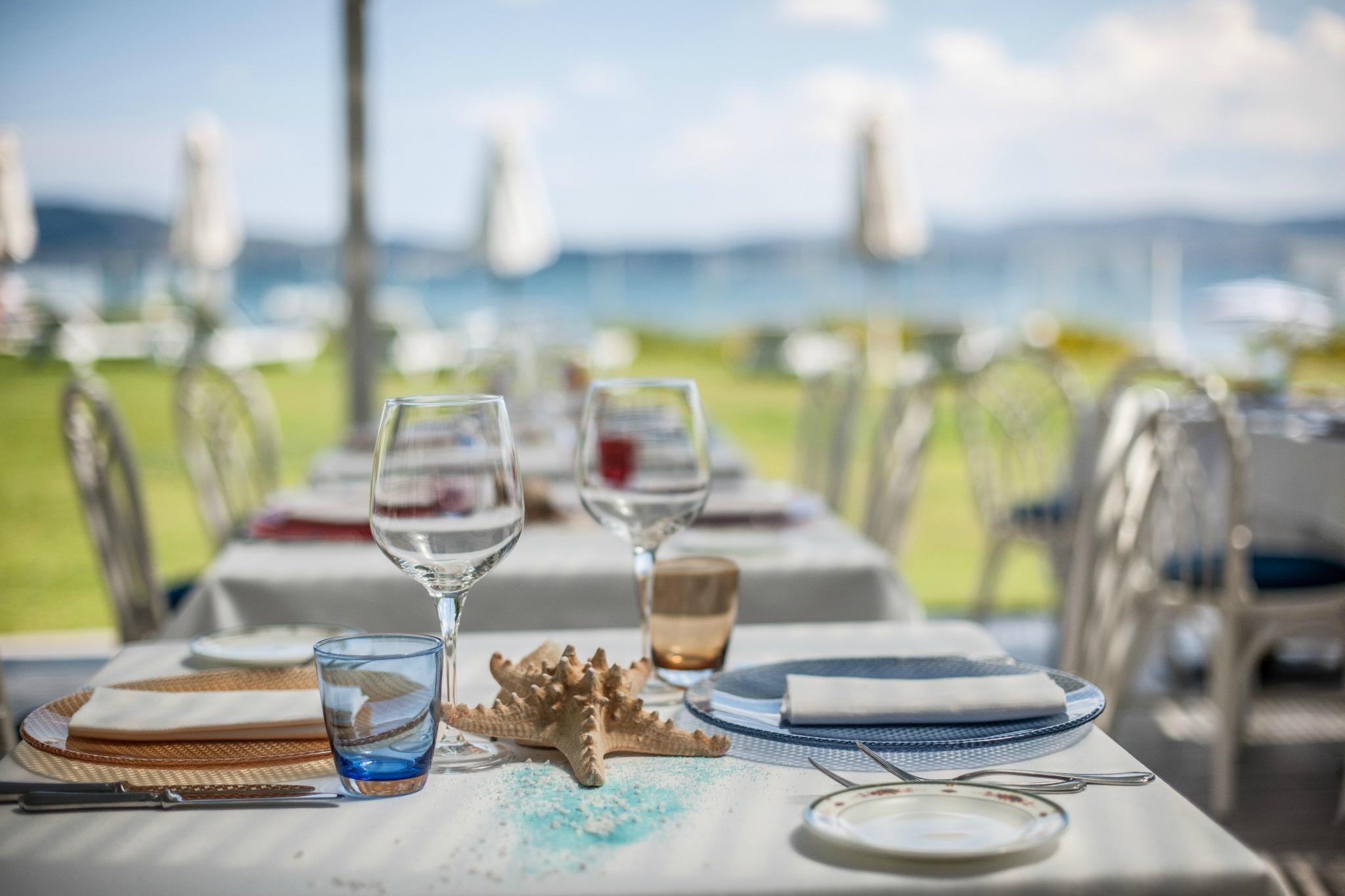 The Pelican Beach Resort & Spa - Adults Only 올비아 외부 사진