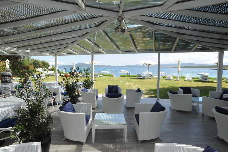 The Pelican Beach Resort & Spa - Adults Only 올비아 외부 사진